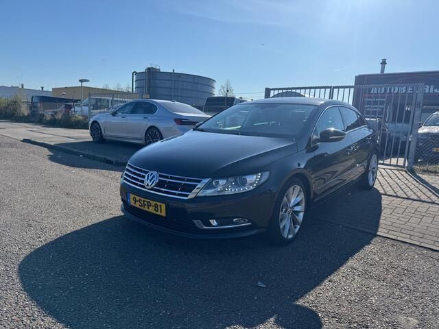 Zwart Gebruikt 2013 VW CC Sedan | € 8.450 - Afbeelding 1/4