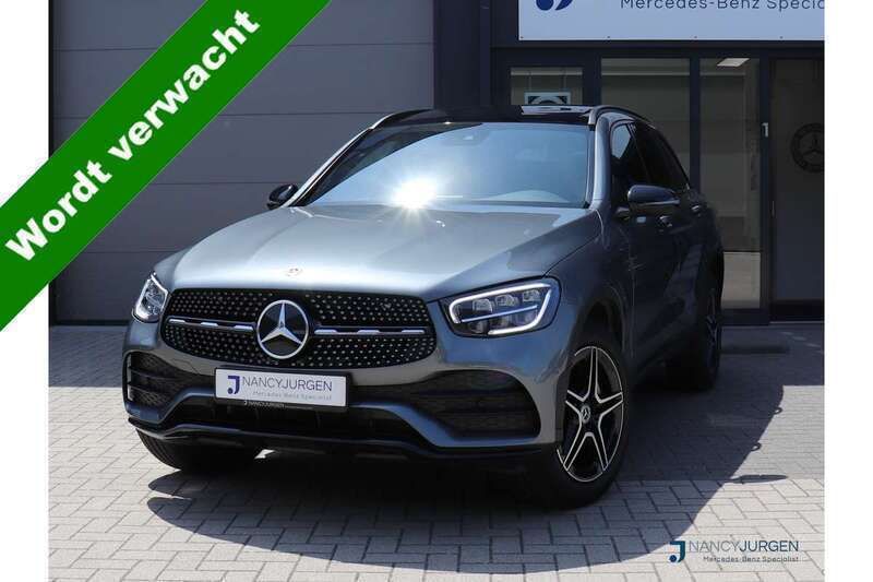 Grijs, metallic lak Gebruikt 2022 Mercedes GLC300 AMG SUV | € 51.850 (Goede deal) - Afbeelding 1/4