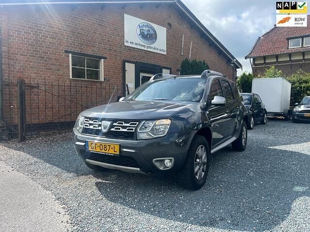 Grijs Gebruikt 2015 Dacia Duster Prestige SUV | € 7.450 (Eerlijke prijs) - Afbeelding 1/4