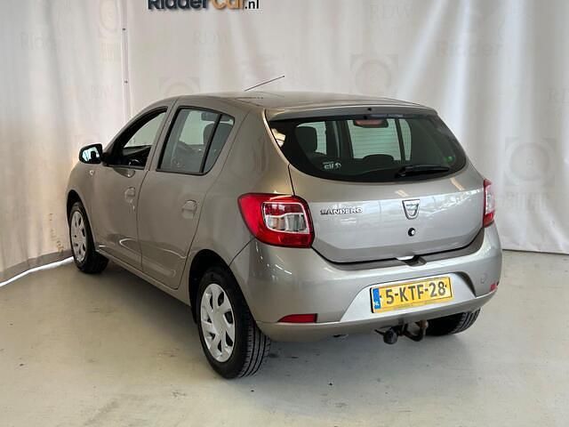 Occasion Dacia Sandero Lauréate 90 PK (66 kW) 2013 Bruin Hatchback