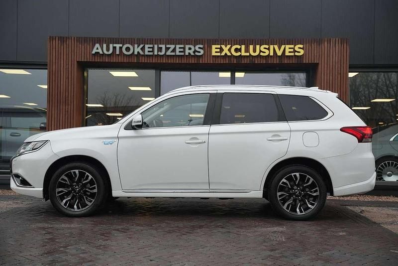 Occasion Mitsubishi Outlander P-HEV 121 PK (88 kW) 2016 Wit SUV