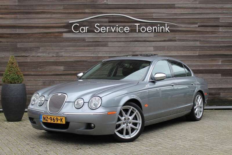 Grijs, metallic lak Gebruikt 2007 Jaguar S-Type Executive Sedan | € 9.900 - Afbeelding 1/4
