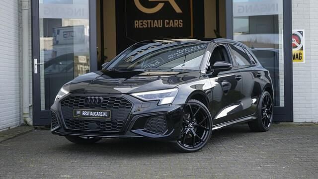Occasion Audi A3 Sportback S-Line 150 PK (110 kW) 2023 Zwart (metallic) Hatchback