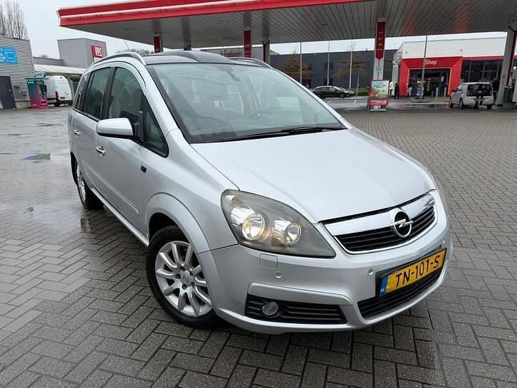 Occasion Opel Zafira Enjoy 150 PK (110 kW) 2005 Grijs MPV