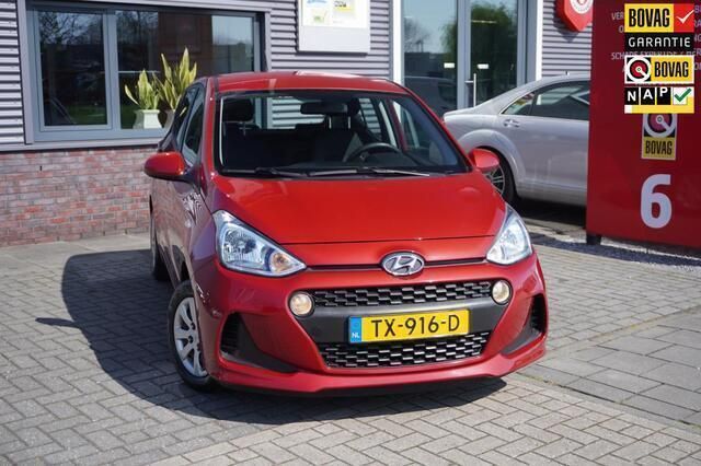 Rood Gebruikt 2019 Hyundai i10 Comfort Hatchback | € 9.995 (Eerlijke prijs) - Afbeelding 1/4