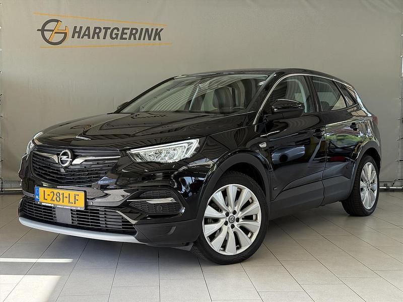 Zwart Occasion 2020 Opel Grandland X Innovation SUV | € 21.925 (Eerlijke prijs) - Afbeelding 1/3