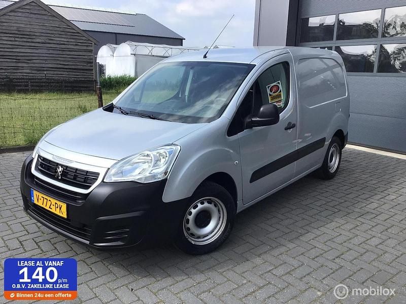 Grijs Gebruikt 2018 Peugeot Partner Van | € 8.499 (Goede deal) - Afbeelding 1/4