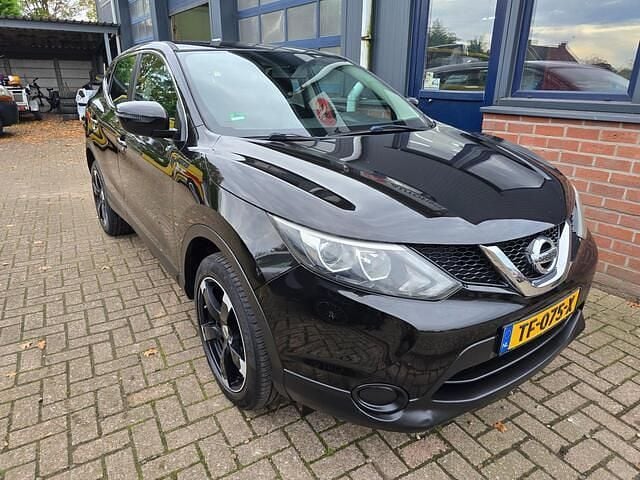 Zwart Gebruikt 2014 Nissan Qashqai Acenta SUV | € 6.950 (Goede deal) - Afbeelding 1/4