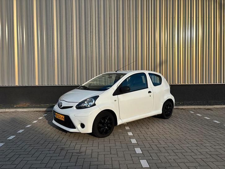 Occasion Toyota Aygo 68 PK (50 kW) 2012 Hatchback