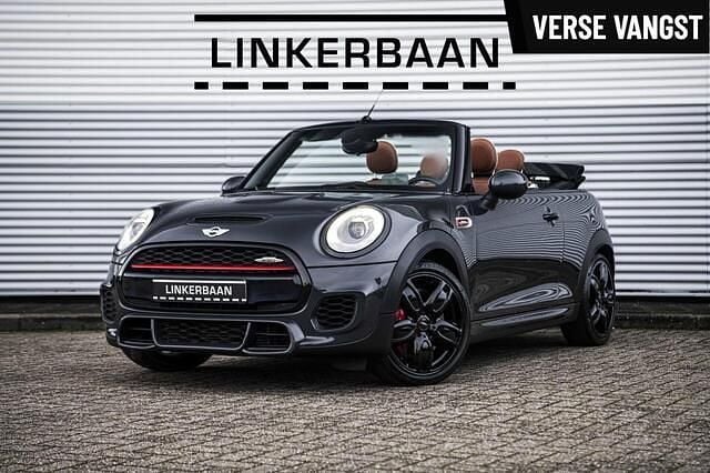 Grijs (metallic) Gebruikt 2016 Mini John Cooper Works Cabriolet Cabriolet | € 23.945 (Eerlijke prijs) - Afbeelding 1/3