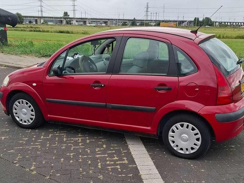 Rood Gebruikt 2004 Citroën C3 Prestige Hatchback | € 1.500 (Eerlijke prijs) - Afbeelding 1/4