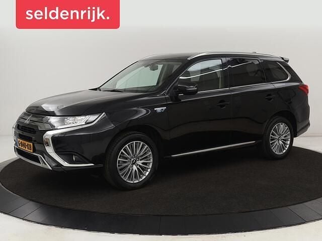 Zwart Occasion 2019 Mitsubishi Outlander SUV | € 17.400 (Super prijs) - Afbeelding 1/4