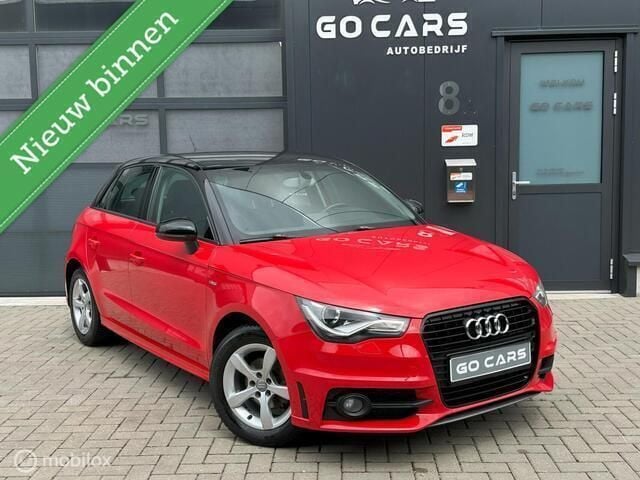 Rood Gebruikt 2014 Audi A1 Sportback Attraction Hatchback | € 10.250 (Eerlijke prijs) - Afbeelding 1/4