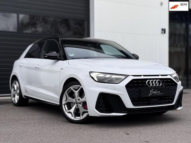 Wit (metallic) Occasion 2019 Audi A1 Sportback Edition .1 Hatchback | € 25.995 (Eerlijke prijs) - Afbeelding 1/4