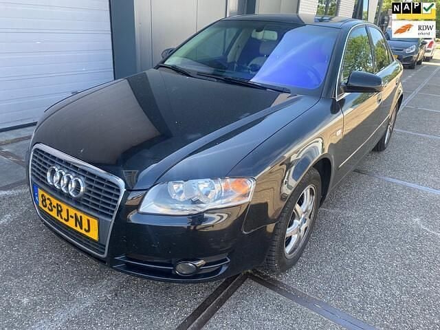 Zwart Gebruikt 2005 Audi A4 Proline Sedan | € 2.450 (Goede deal) - Afbeelding 1/4
