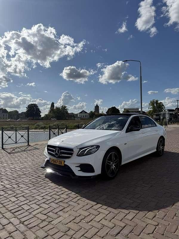 Wit Gebruikt 2018 Mercedes E350 Sedan | € 27.995 - Afbeelding 1/4