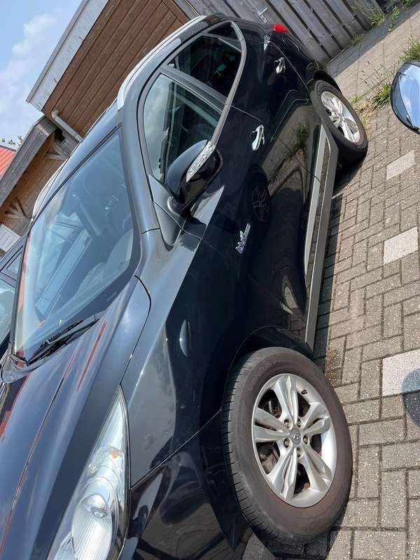 Zwart Gebruikt 2012 Hyundai ix35 Style SUV | € 7.000 (Super prijs) - Afbeelding 1/4