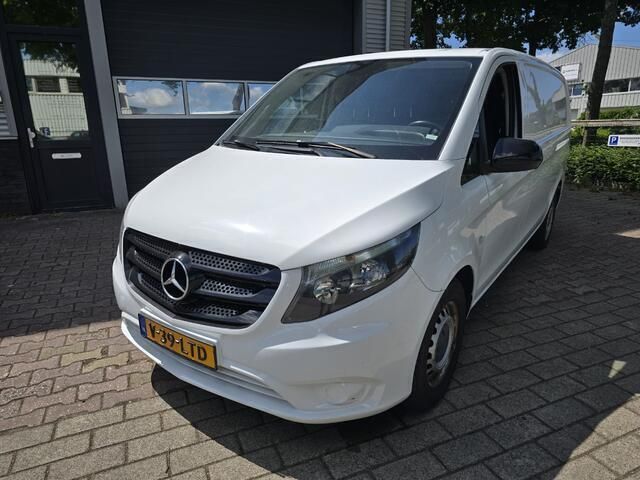 Wit Gebruikt 2019 Mercedes Vito MPV | € 17.950 (Goede deal) - Afbeelding 1/4