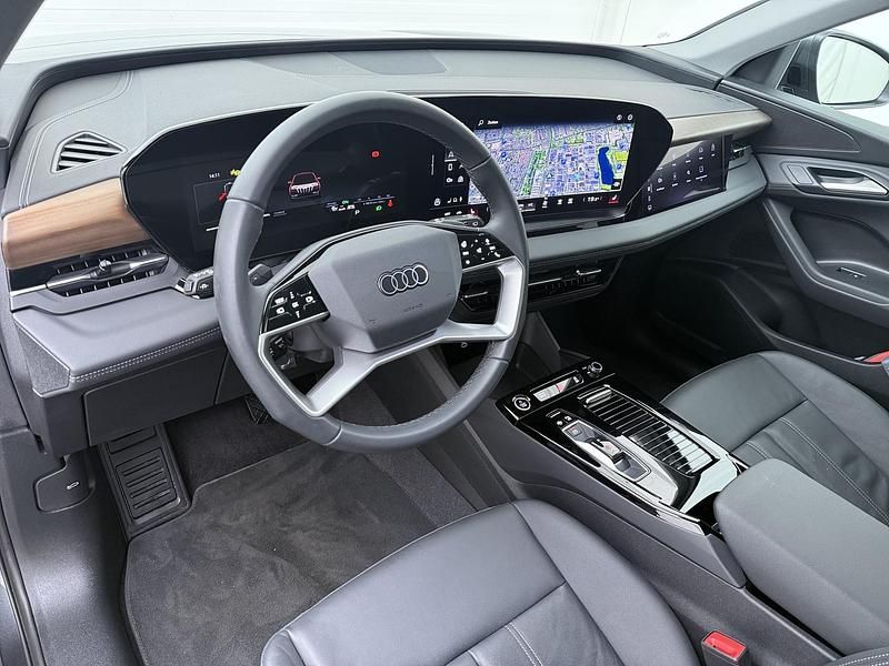 Occasion Audi Q6 e-tron S-Line 225 kW (306 PK) 2024 Grijs SUV