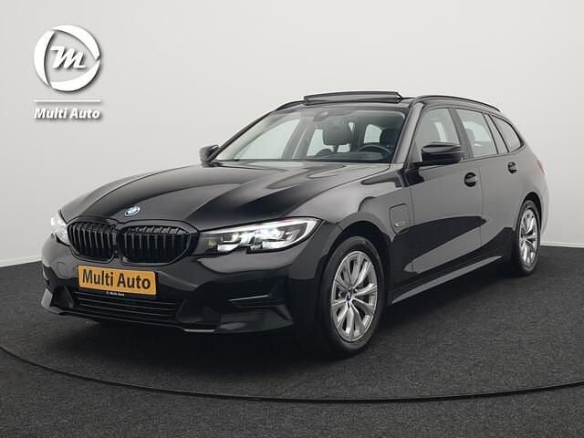 Zwart Gebruikt 2022 BMW 330 Sport Line Stationwagen | € 30.940 (Super prijs) - Afbeelding 1/4