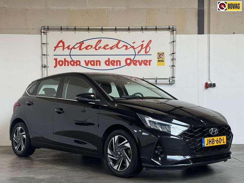 Zwart Gebruikt 2021 Hyundai i20 Premium Hatchback | € 17.950 (Eerlijke prijs) - Afbeelding 1/4