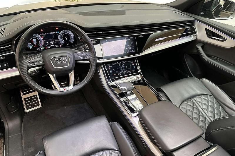 Occasion Audi Q8 Competition 462 PK (339 kW) 2024 Mythoszwart metallic SUV