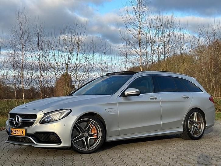 Grijs (metallic) Occasion 2015 Mercedes S63 AMG AMG Stationwagen | € 42.500 (Eerlijke prijs) - Afbeelding 1/4