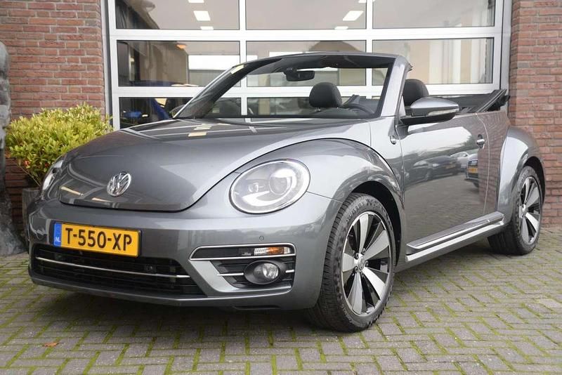 Occasion VW Beetle Cabriolet Edition 105 PK (77 kW) 2017 Grijs (metallic) Cabriolet