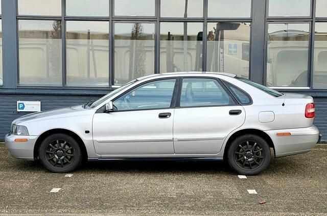 Occasion Volvo S40 123 PK (90 kW) 2004 Grijs Sedan
