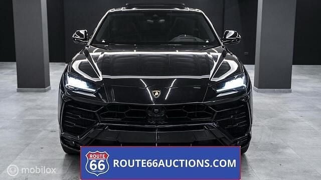 Zwart Gebruikt 2021 Lamborghini Urus SUV | € 131.500 - Afbeelding 1/4