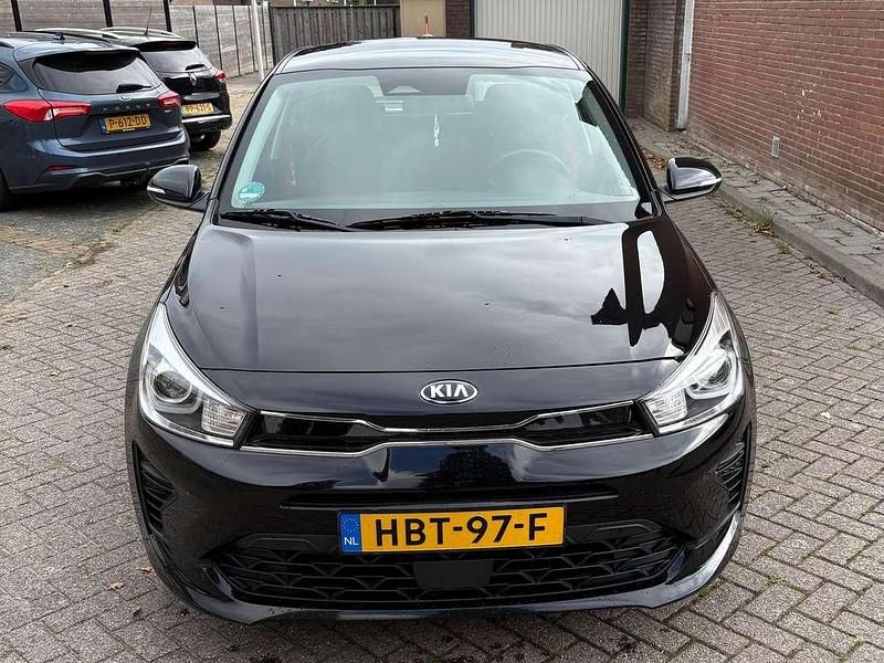 Occasion Kia Rio 83 PK (61 kW) 2020 Zwart Hatchback