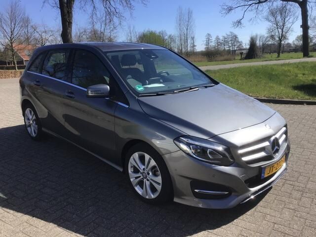 Occasion Mercedes B200 Prestige 157 PK (115 kW) 2015 Grijs MPV