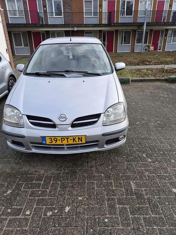 Occasion Nissan Almera Tino Visia 116 PK (85 kW) 2004 Grijs MPV