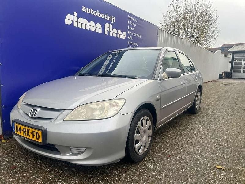 Grijs (metallic) Gebruikt 2005 Honda Civic Sedan | € 895 - Afbeelding 1/4