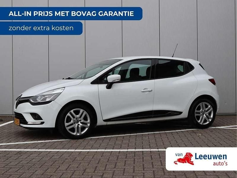 Wit Gebruikt 2019 Renault Clio IV Zen Hatchback | € 11.995 (Eerlijke prijs) - Afbeelding 1/3