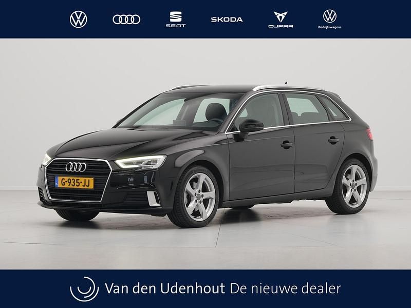 Zwart Gebruikt 2019 Audi A3 Sport Hatchback | € 16.940 (Goede deal) - Afbeelding 1/4
