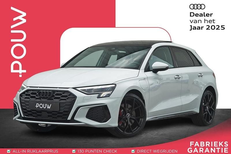 Wit Gebruikt 2022 Audi A3 Sportback e-tron Competition Sedan | € 35.950 (Eerlijke prijs) - Afbeelding 1/4