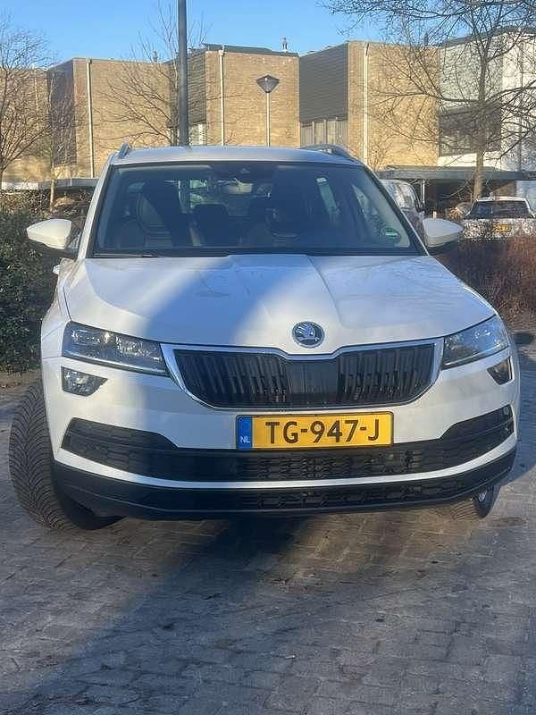 Wit Gebruikt 2018 Skoda Karoq Business Line SUV | € 14.500 - Afbeelding 1/4