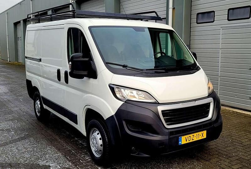 Wit Occasion 2020 Peugeot Boxer S Van | € 12.999 (Goede deal) - Afbeelding 1/4