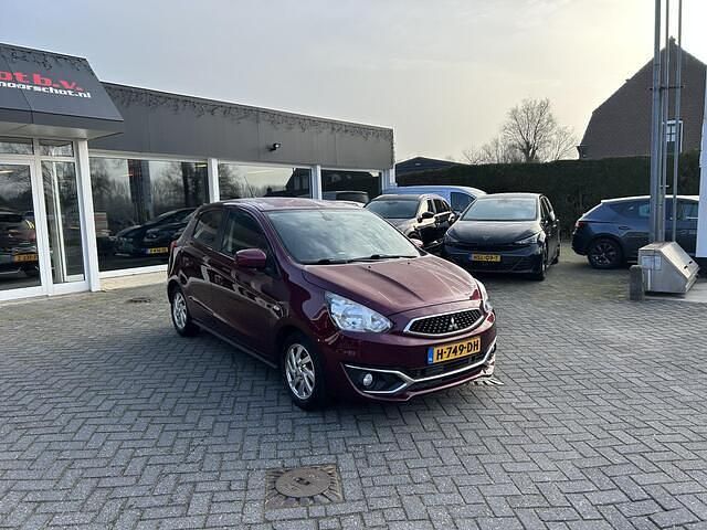 Occasion Mitsubishi Space Star Active 71 PK (52 kW) 2020 Rood Hatchback