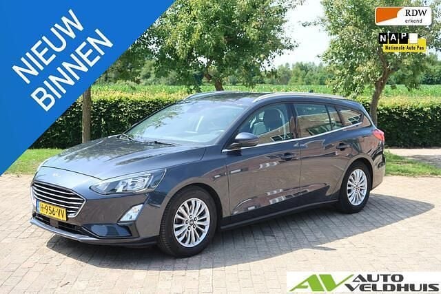 Grijs Gebruikt 2020 Ford Focus Business Edition Stationwagen | € 17.995 (Goede deal) - Afbeelding 1/4