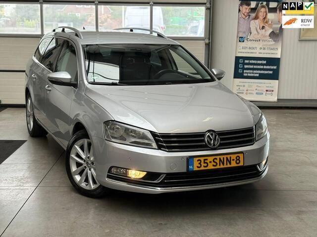 Grijs Gebruikt 2011 VW Passat Stationwagen | € 5.649 (Eerlijke prijs) - Afbeelding 1/4