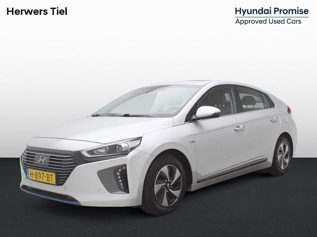Symphony air silver metallic (t8s) Gebruikt 2020 Hyundai Ioniq Premium Sedan | € 18.485 (Eerlijke prijs) - Afbeelding 1/1