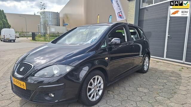 Zwart Gebruikt 2011 Seat Altea Style MPV | € 7.750 (Duur) - Afbeelding 1/4