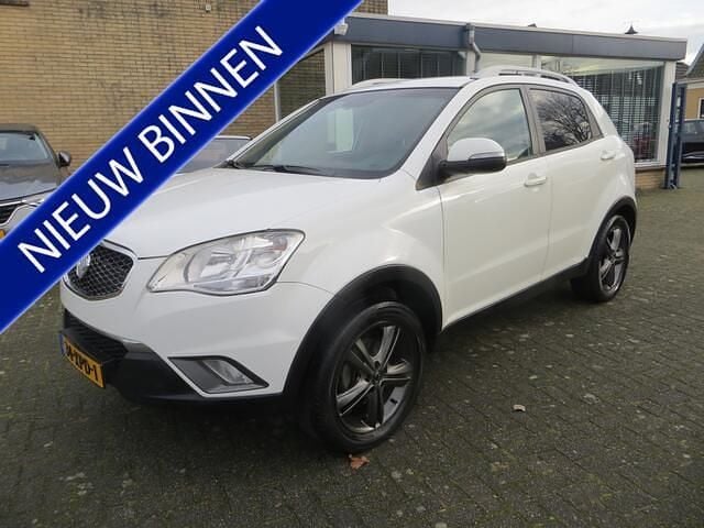 Wit Gebruikt 2012 Ssangyong (KGM) Korando Sapphire SUV | € 5.399 - Afbeelding 1/4