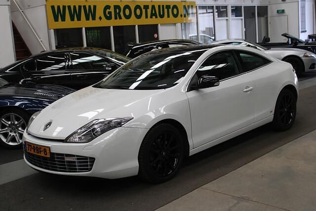 Wit Gebruikt 2011 Renault Laguna Coupé Coupé | € 7.444 - Afbeelding 1/4