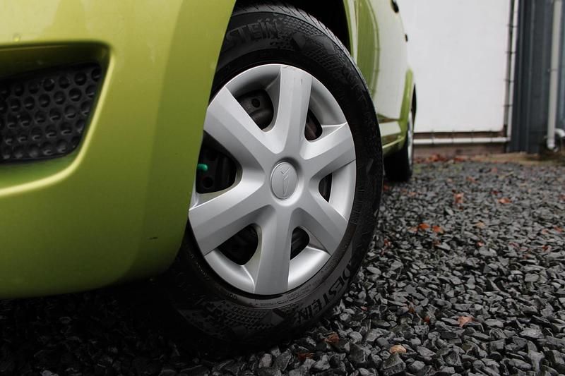 Occasion Daihatsu Sirion 69 PK (50 kW) 2009 Groen Hatchback