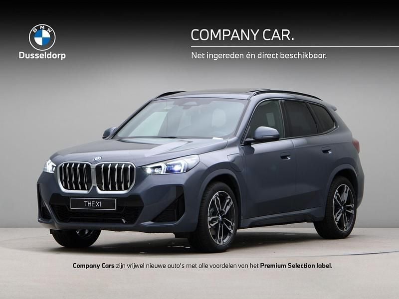 Grijs Gebruikt 2025 BMW X1 M Sport SUV | € 65.784 - Afbeelding 1/4