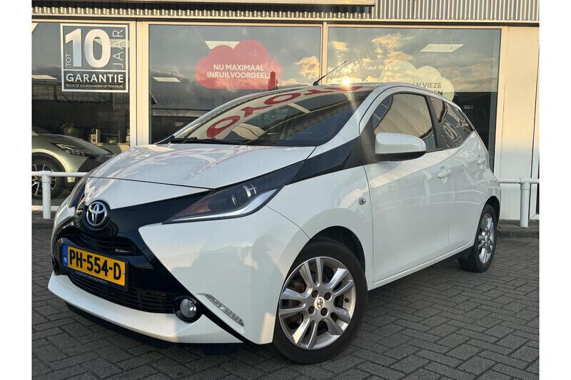 Gebruikt 2017 Toyota Aygo Hatchback | € 9.799 (Eerlijke prijs) - Afbeelding 1/1