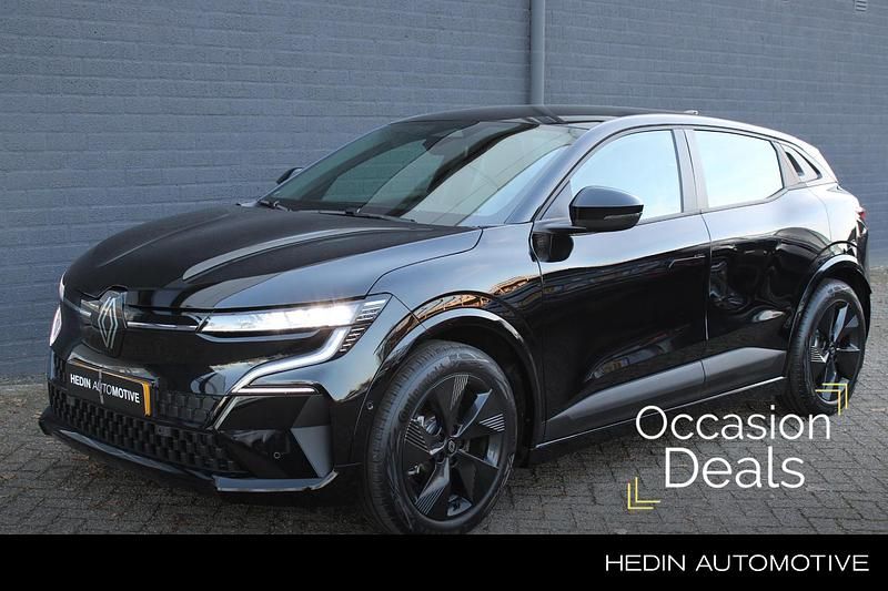 Zwart Occasion 2024 Renault Megane E-Tech Evolution Hatchback | € 27.445 (Eerlijke prijs) - Afbeelding 1/4